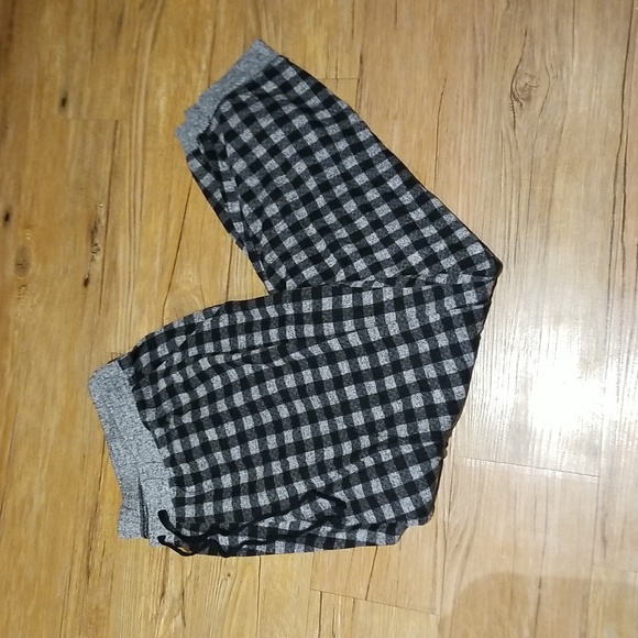 Cacique pajama set plaid pants and long frey top sz 18/20 EUC. - Picture 4 of 10